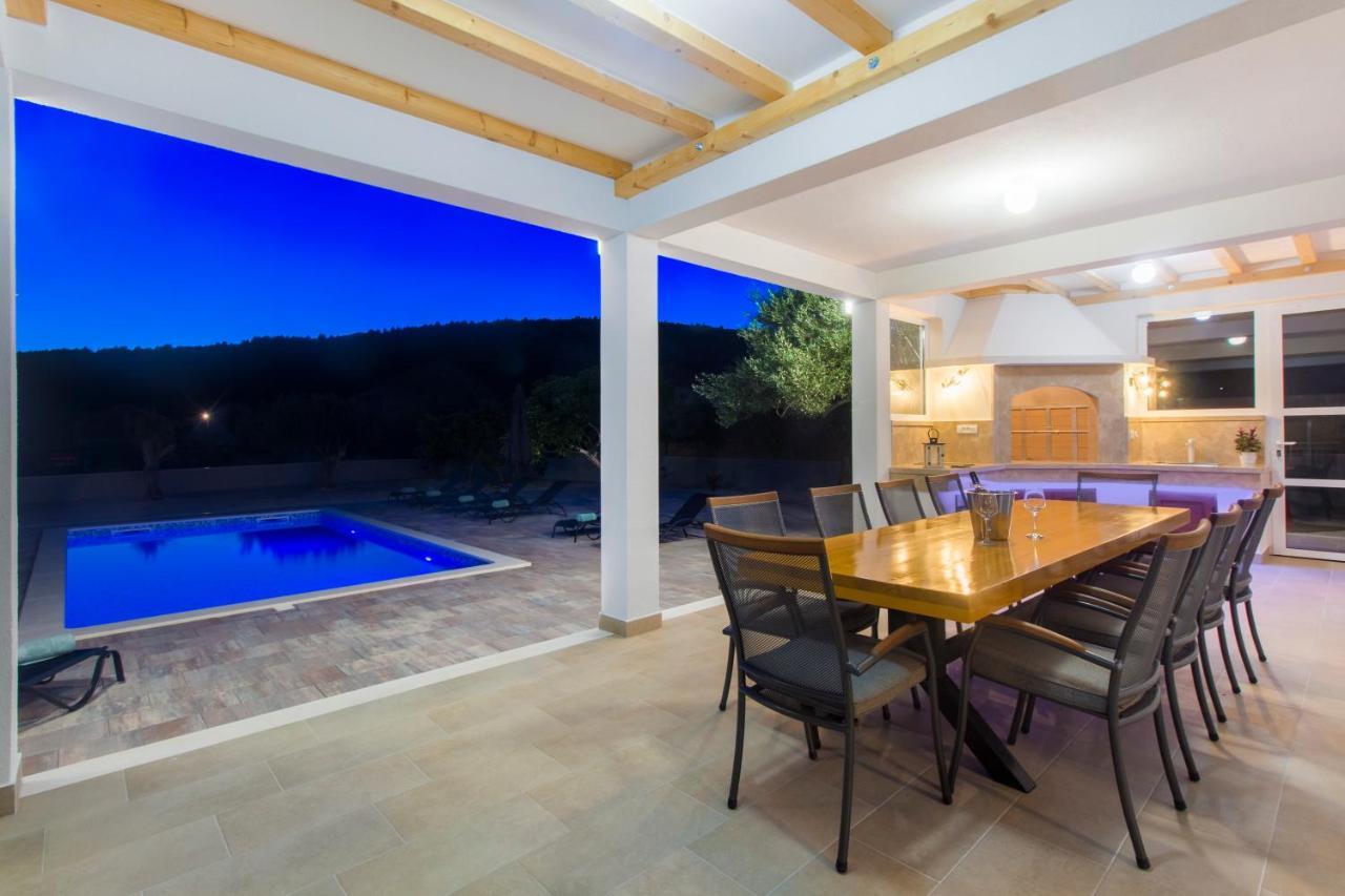 Villa Antonia With Heated Pool Dograde Exterior foto